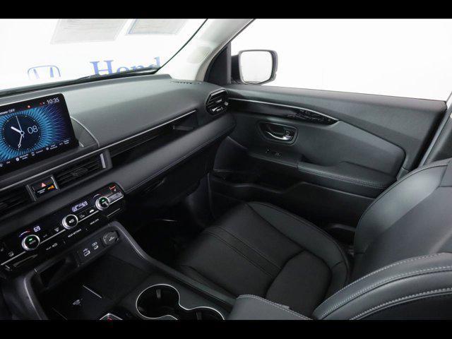 used 2025 Honda Pilot car, priced at $41,575