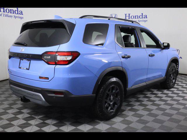 new 2025 Honda Pilot car, priced at $51,305