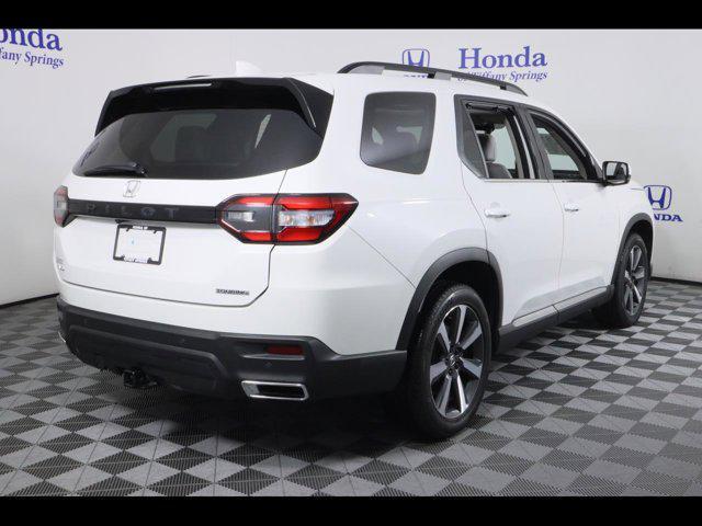 used 2023 Honda Pilot car, priced at $41,875