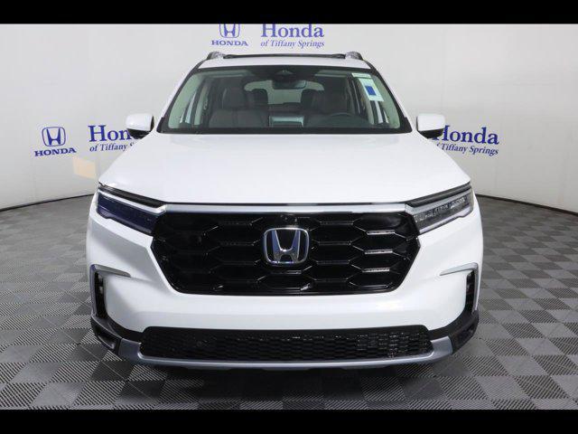 new 2025 Honda Pilot car, priced at $54,930