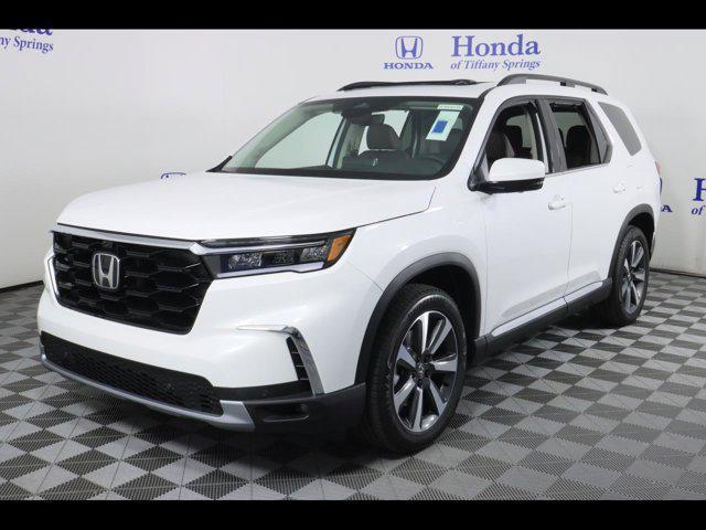 new 2025 Honda Pilot car, priced at $54,930