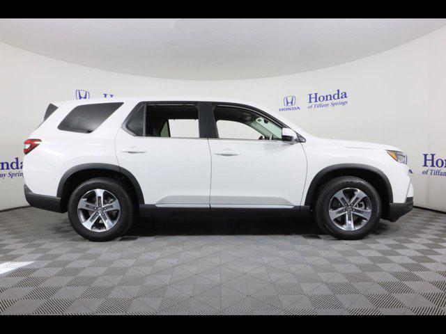 new 2025 Honda Pilot car, priced at $47,505
