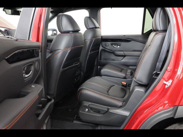 new 2025 Honda Pilot car, priced at $51,830