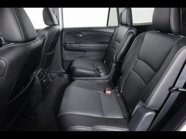 used 2022 Honda Pilot car, priced at $39,875