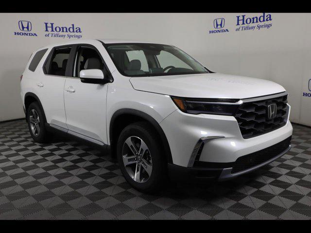 new 2025 Honda Pilot car, priced at $47,550