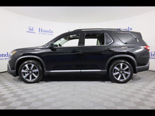 new 2025 Honda Pilot car, priced at $52,715