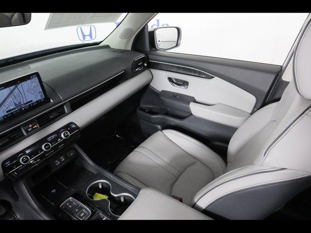 used 2023 Honda Pilot car, priced at $46,875