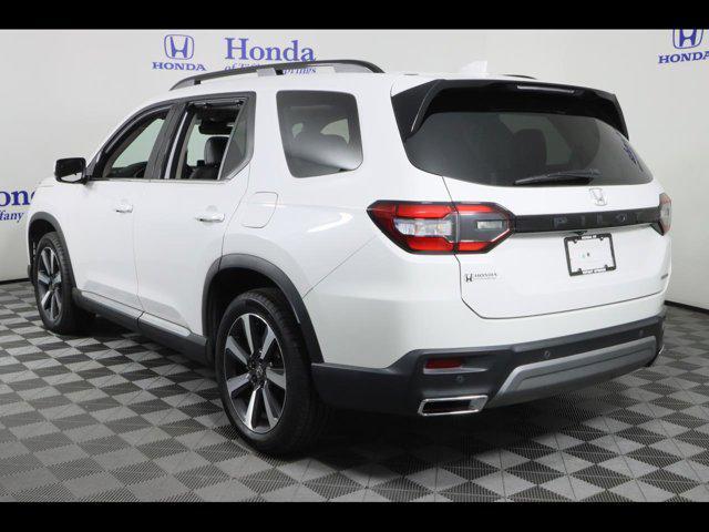 used 2024 Honda Pilot car, priced at $43,875