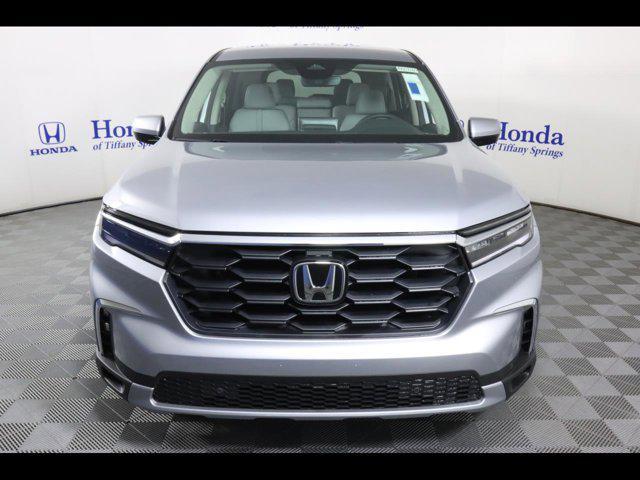 new 2025 Honda Pilot car, priced at $49,745