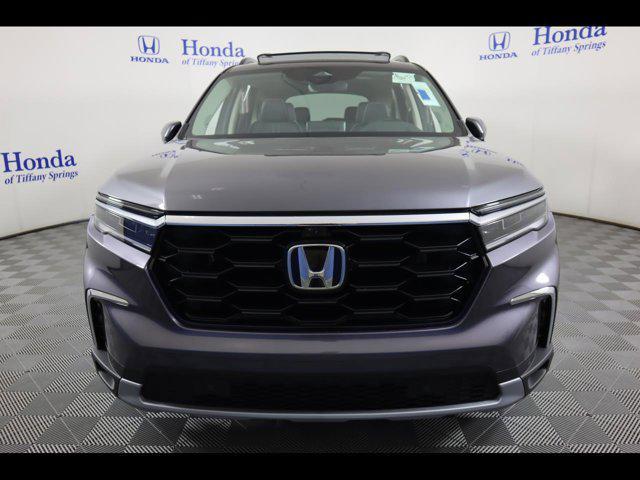 new 2025 Honda Pilot car, priced at $54,530