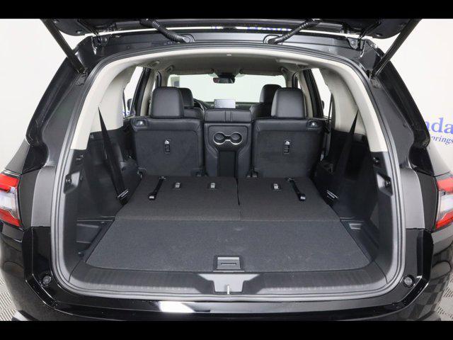 new 2025 Honda Pilot car, priced at $48,950