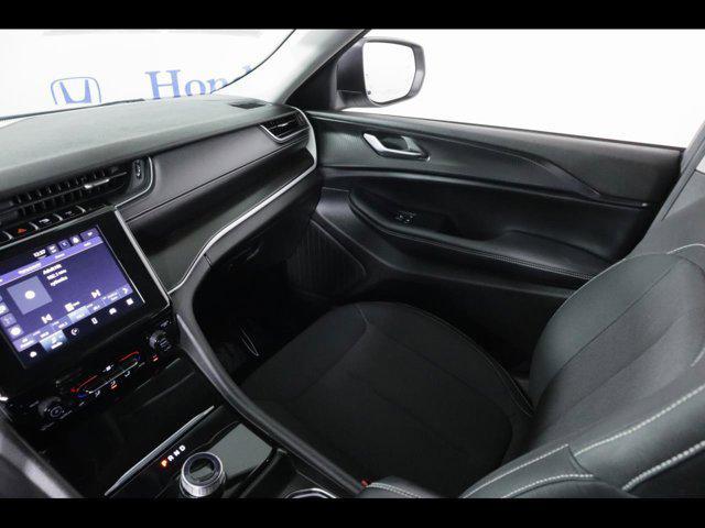 used 2024 Jeep Grand Cherokee car, priced at $29,875