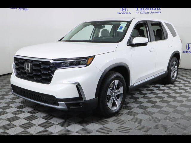 new 2025 Honda Pilot car, priced at $45,350