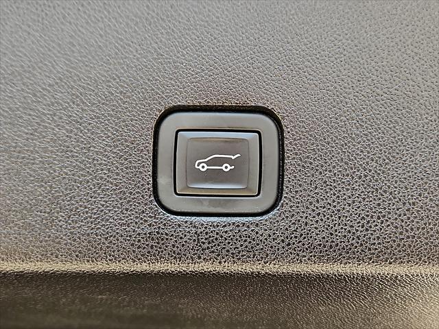used 2024 Cadillac XT6 car, priced at $45,980