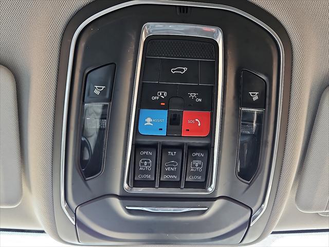 used 2022 Jeep Grand Cherokee car, priced at $32,480