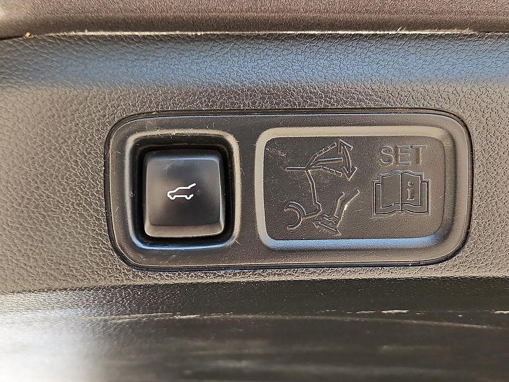 used 2020 Ford Expedition car, priced at $20,980