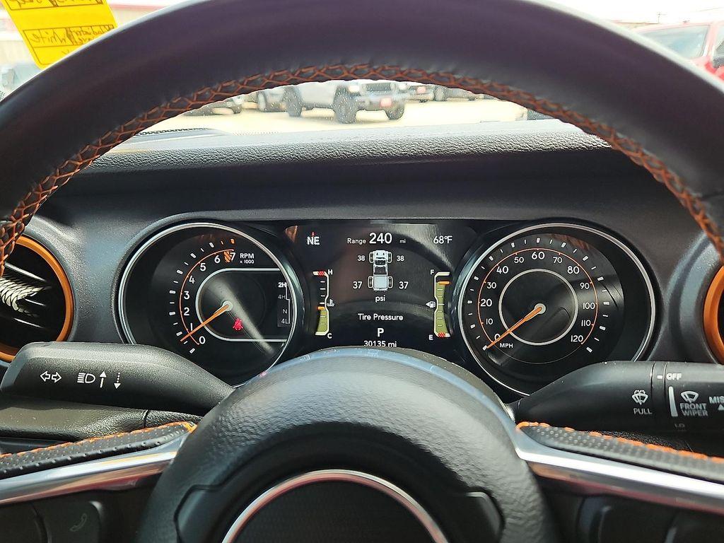 used 2023 Jeep Gladiator car, priced at $38,980