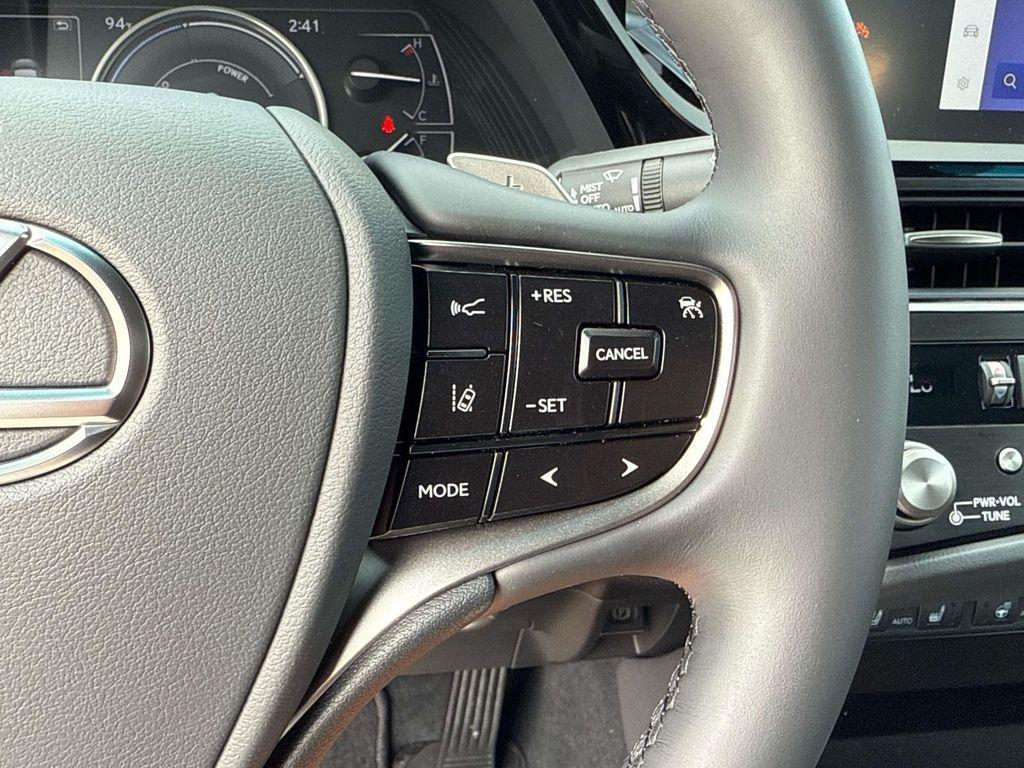 used 2025 Lexus ES 300h car, priced at $49,150