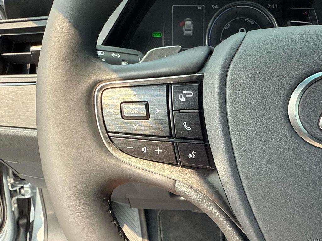 used 2025 Lexus ES 300h car, priced at $49,150