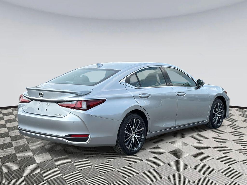 used 2025 Lexus ES 300h car, priced at $49,150