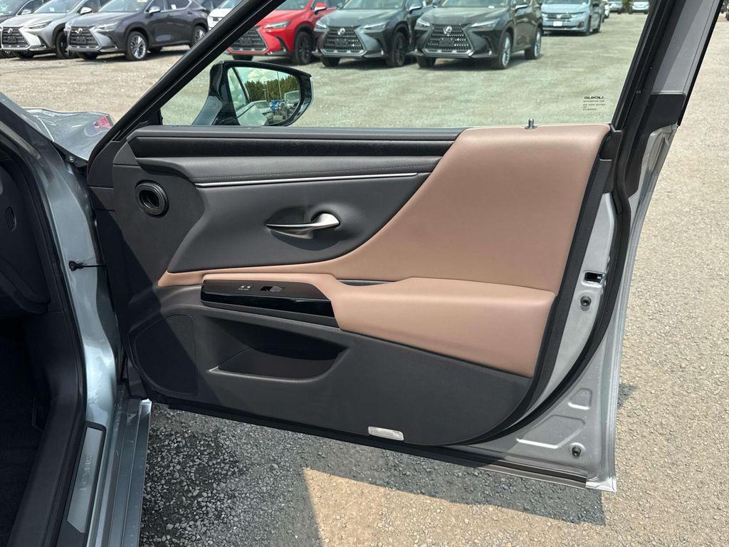 used 2025 Lexus ES 300h car, priced at $49,150