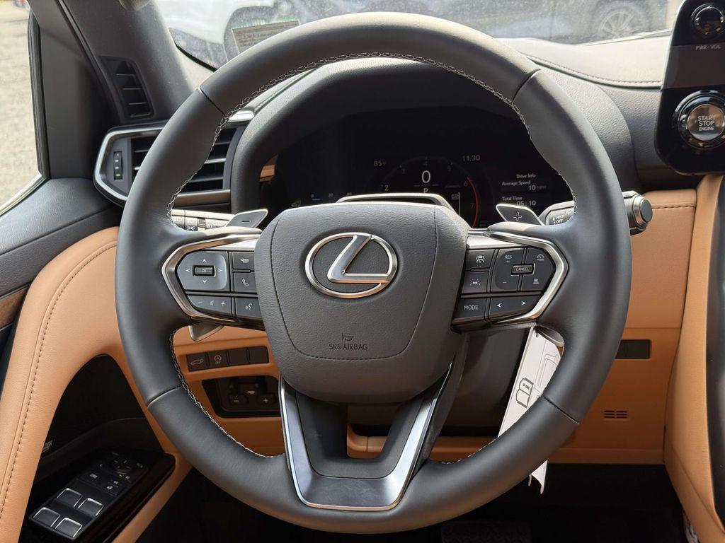 new 2025 Lexus LX 600 car, priced at $113,634