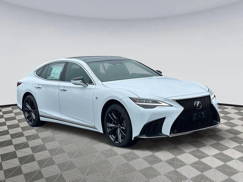 new 2024 Lexus LS 500 car