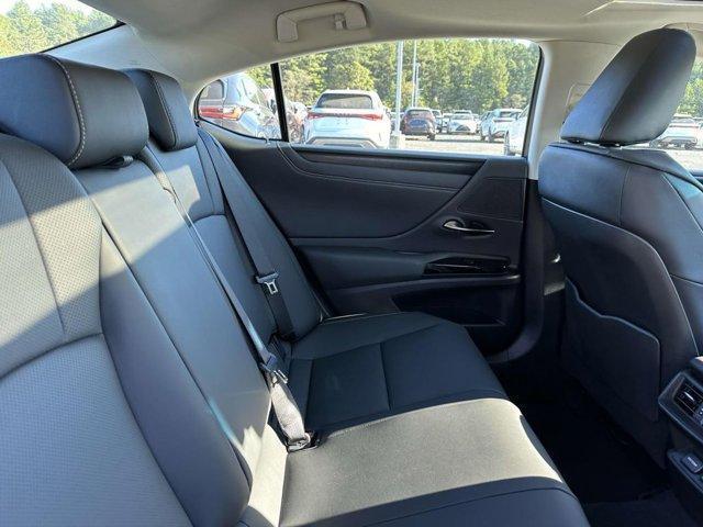 used 2025 Lexus ES 300h car, priced at $49,577