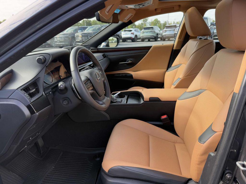 used 2023 Lexus ES 350 car, priced at $39,900