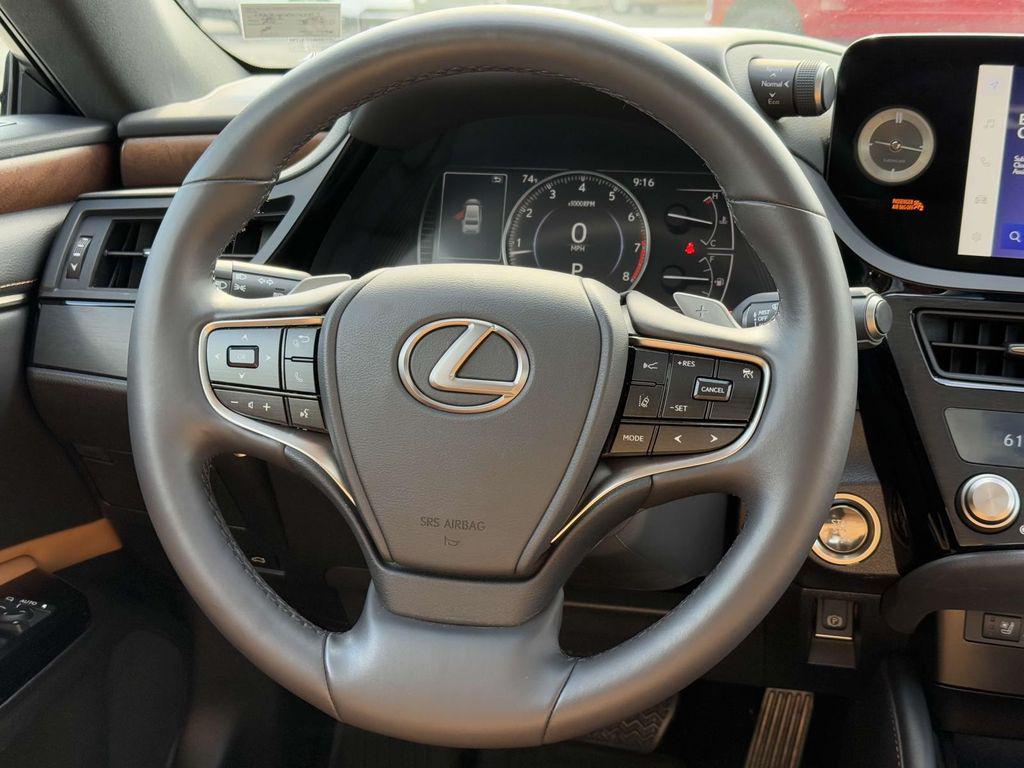 used 2023 Lexus ES 350 car, priced at $39,900