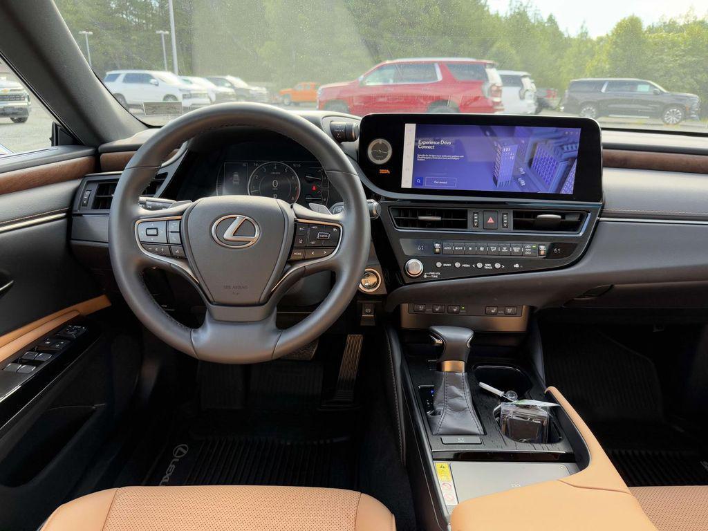 used 2023 Lexus ES 350 car, priced at $39,900