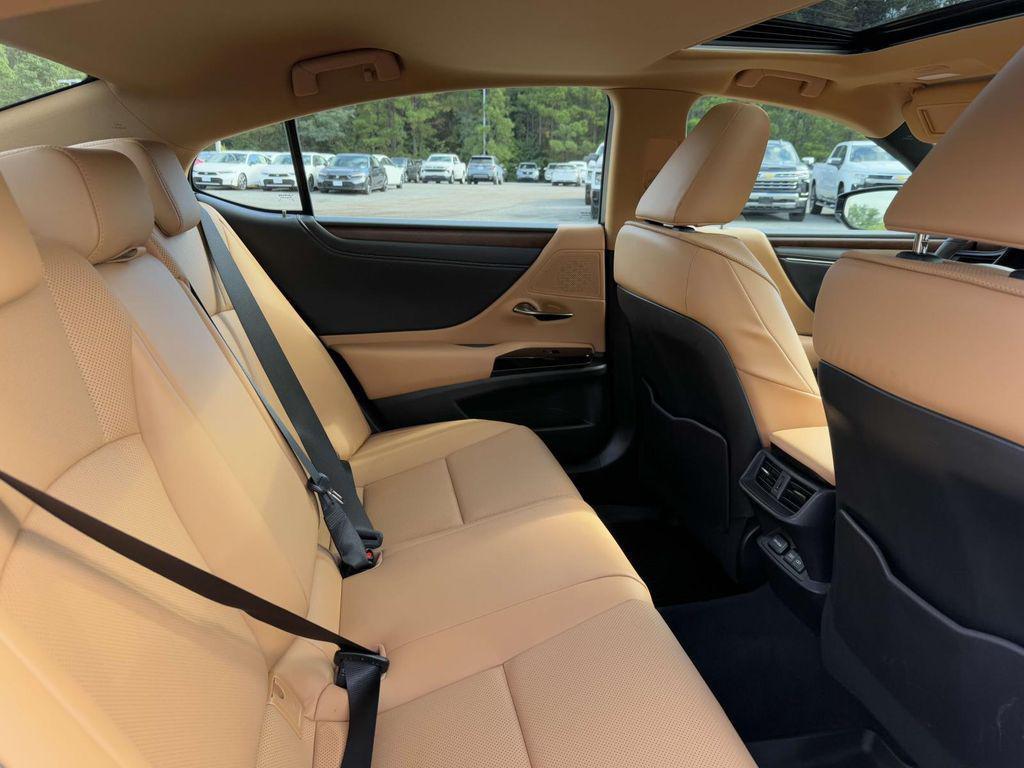 used 2023 Lexus ES 350 car, priced at $39,900