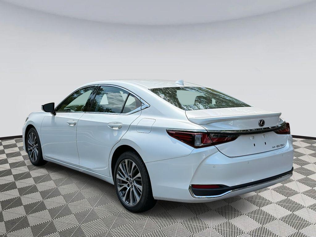 used 2021 Lexus ES 250 car, priced at $32,977