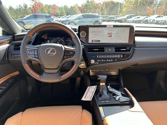 used 2024 Lexus ES 300h car, priced at $55,900