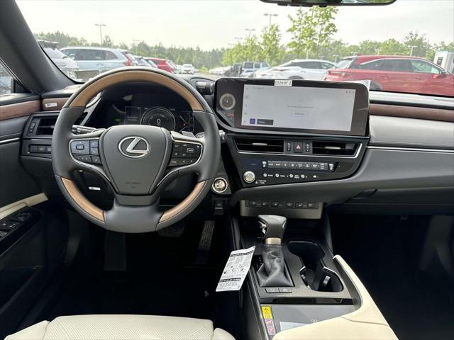 new 2025 Lexus ES 300h car, priced at $53,939