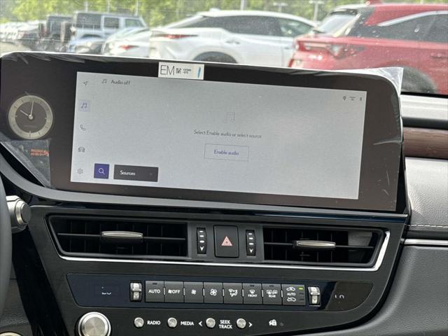 new 2025 Lexus ES 300h car, priced at $53,939