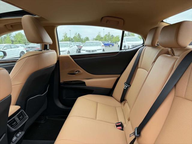 used 2022 Lexus ES 250 car, priced at $34,550