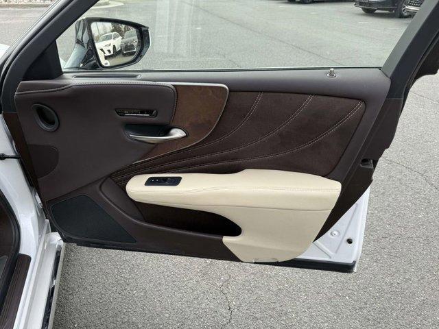used 2019 Lexus LS 500 car, priced at $51,900
