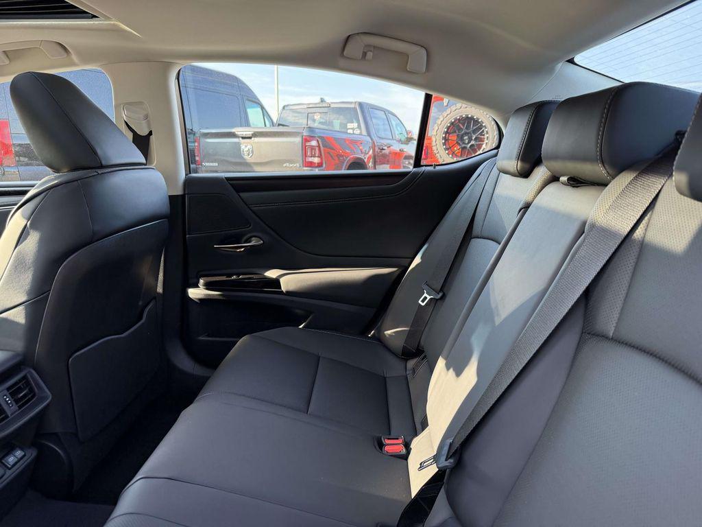 used 2025 Lexus ES 300h car, priced at $48,977
