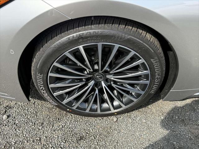 new 2025 Lexus LS 500 car, priced at $109,778