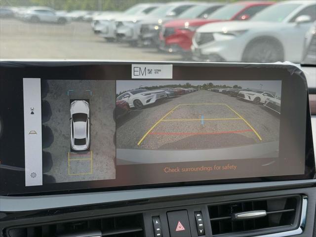 new 2025 Lexus ES 300h car, priced at $53,439
