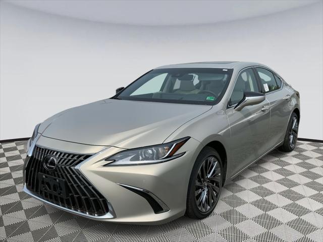 new 2025 Lexus ES 300h car, priced at $53,439