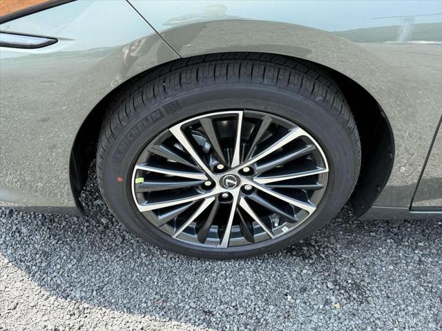 new 2025 Lexus ES 350 car, priced at $49,504