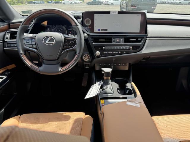 new 2025 Lexus ES 300h car, priced at $53,439