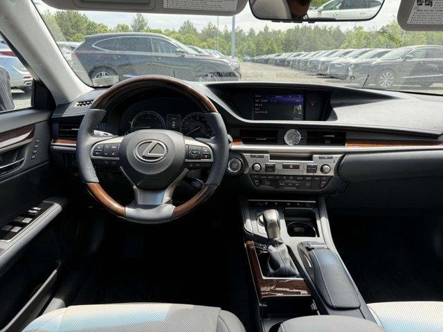 used 2018 Lexus ES 350 car, priced at $32,900
