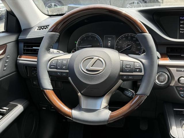 used 2018 Lexus ES 350 car, priced at $32,700