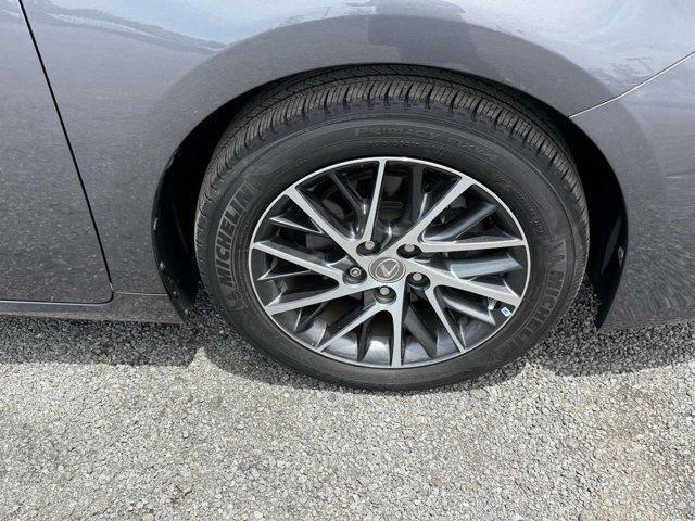 used 2018 Lexus ES 350 car, priced at $32,900