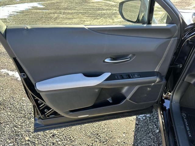 used 2025 Lexus UX 300h car, priced at $40,977