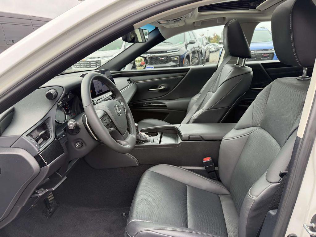 used 2023 Lexus ES 250 car, priced at $37,550