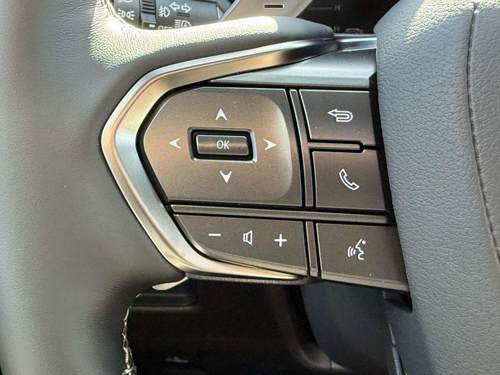 new 2025 Lexus LX 600 car, priced at $118,067